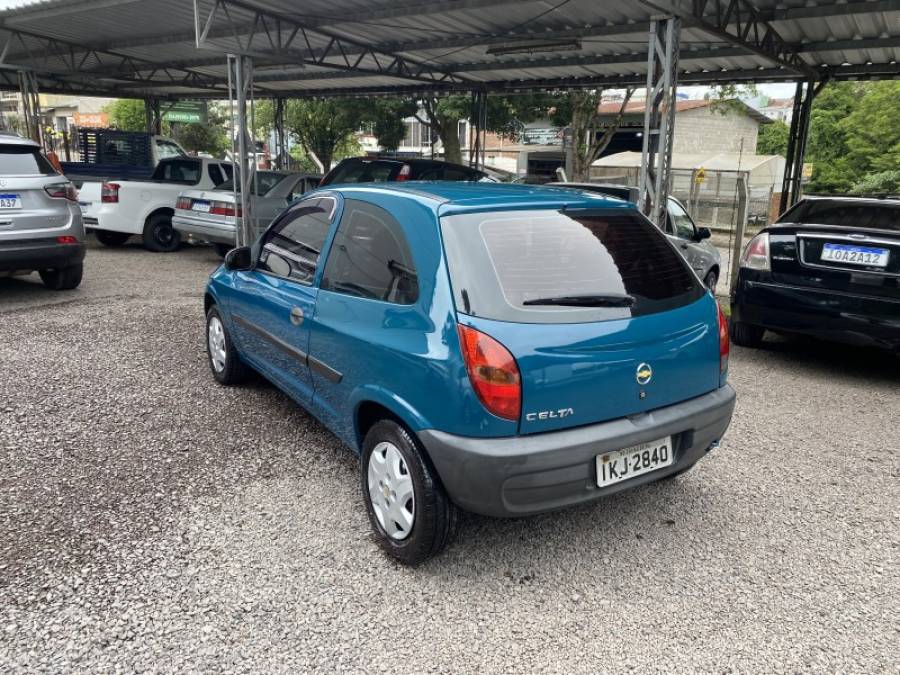 CHEVROLET - CELTA - 2002/2002 - Verde - R$ 16.900,00