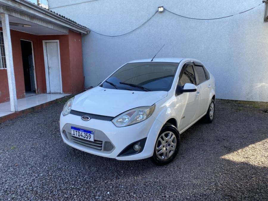 FORD - FIESTA - 2013/2013 - Branca - R$ 33.900,00