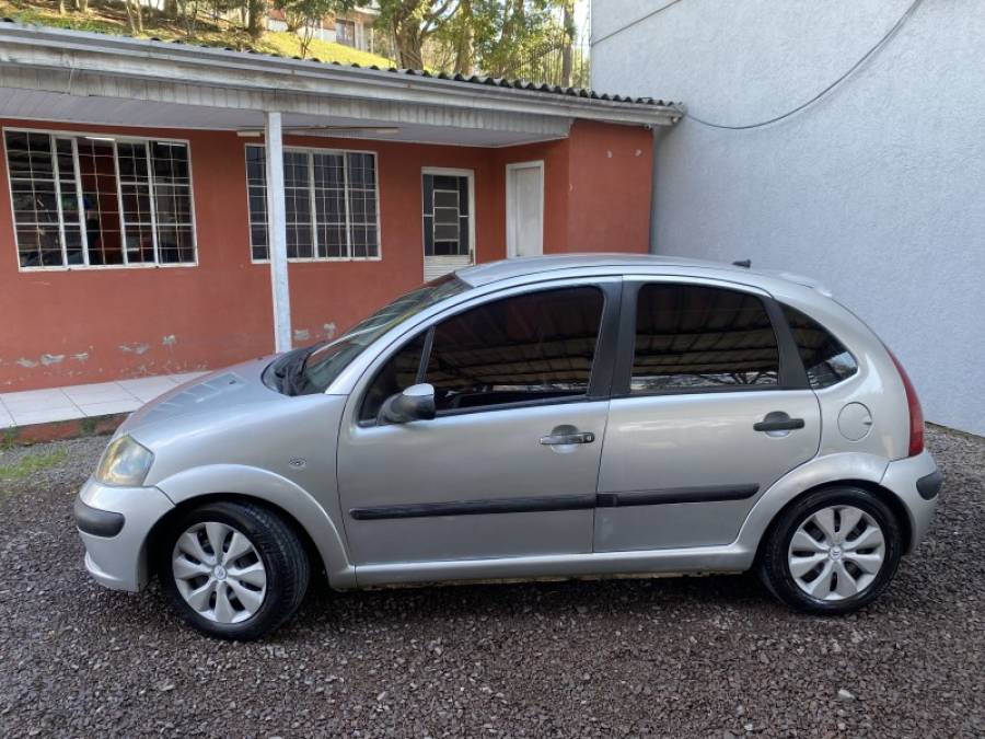 CITROËN - C3 - 2004/2004 - Prata - R$ 16.900,00