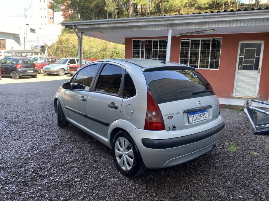 CITROËN - C3 - 2004/2004 - Prata - R$ 16.900,00