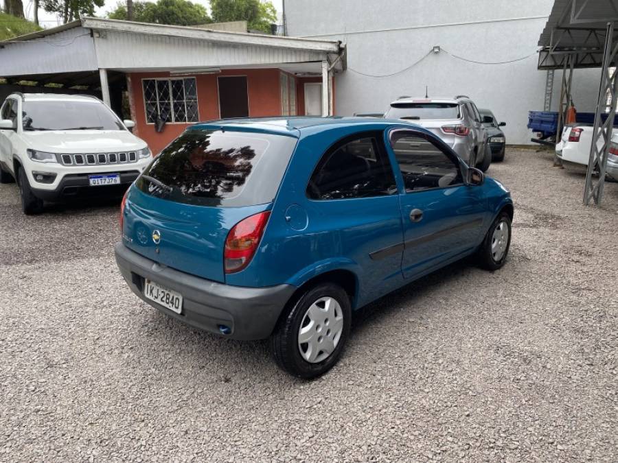 CHEVROLET - CELTA - 2002/2002 - Verde - R$ 16.900,00