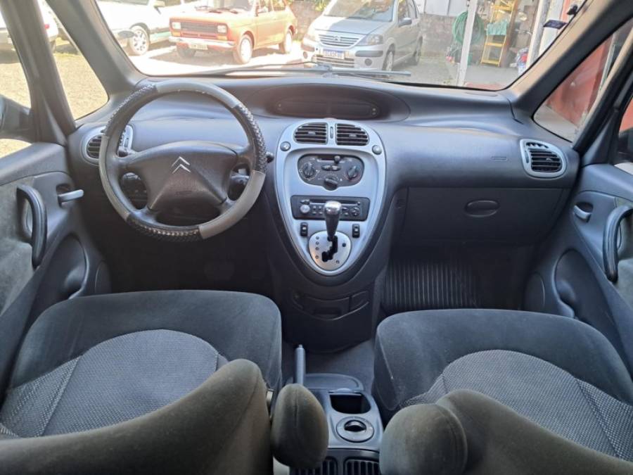 CITROËN - XSARA PICASSO - 2008/2009 - Prata - R$ 18.900,00