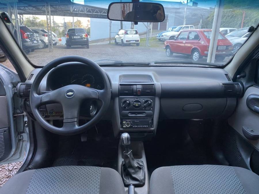 CHEVROLET - CLASSIC - 2012/2012 - Prata - R$ 27.900,00