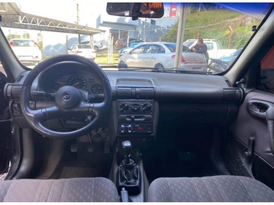 CHEVROLET - CORSA - 1998/1998 - Preta - R$ 11.900,00