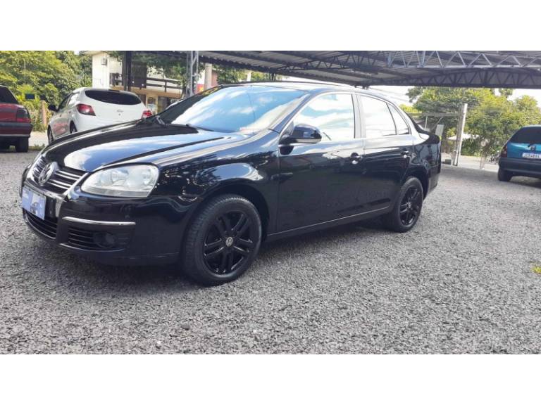 VOLKSWAGEN - JETTA - 2010/2010 - Preta - R$ 46.900,00