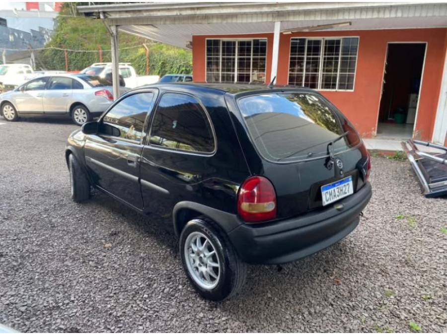 CHEVROLET - CORSA - 1998/1998 - Preta - R$ 11.900,00