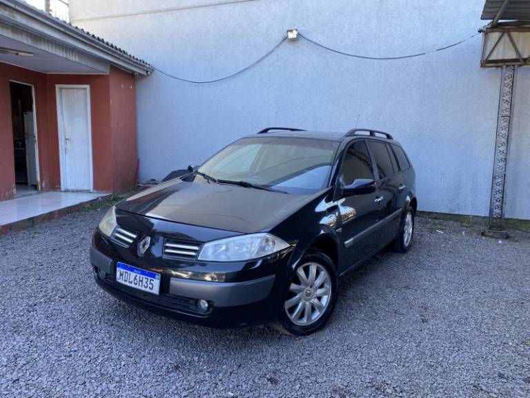 RENAULT - MÉGANE - 2008/2008 - Preta - R$ 24.900,00