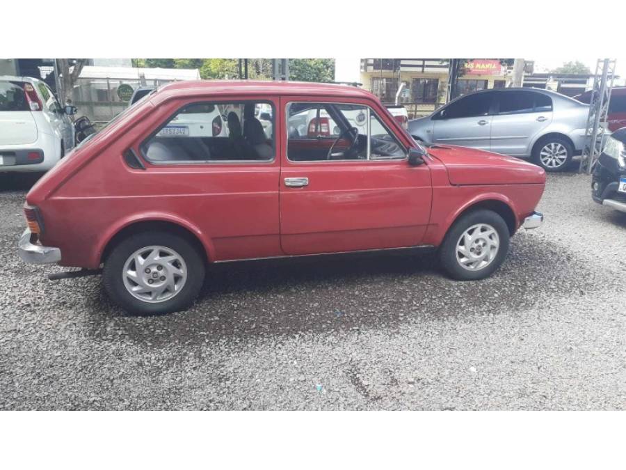 FIAT - 147 - 1978/1979 - Vermelha - R$ 14.900,00