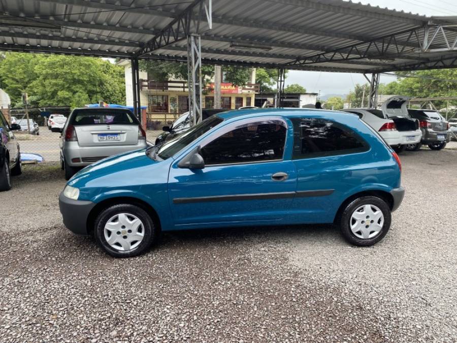 CHEVROLET - CELTA - 2002/2002 - Verde - R$ 16.900,00