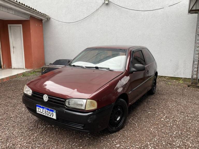 VOLKSWAGEN - GOL - 1997/1998 - Vermelha - R$ 10.900,00