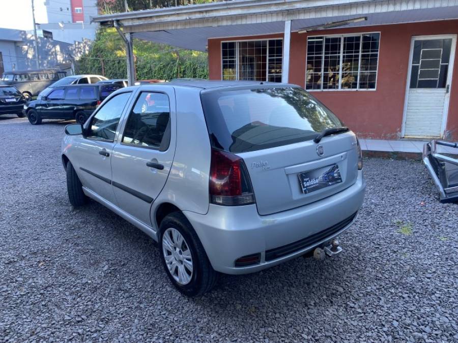 FIAT - PALIO - 2011/2012 - Prata - R$ 29.900,00
