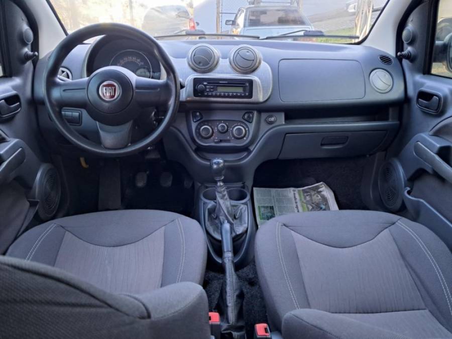 FIAT - UNO - 2011/2012 - Bege - R$ 28.900,00
