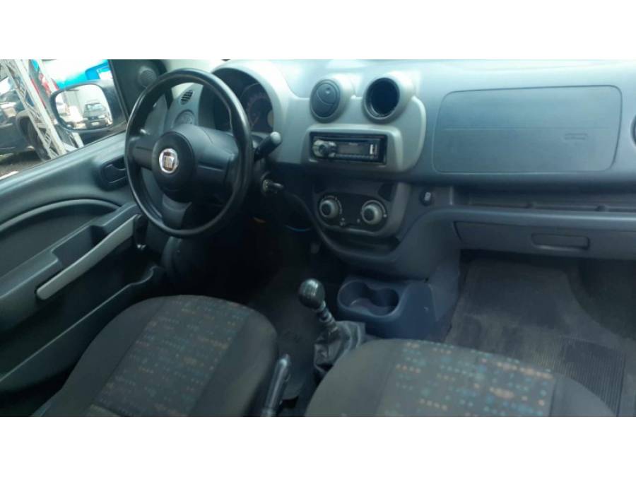 FIAT - UNO - 2014/2015 - Branca - R$ 29.800,00