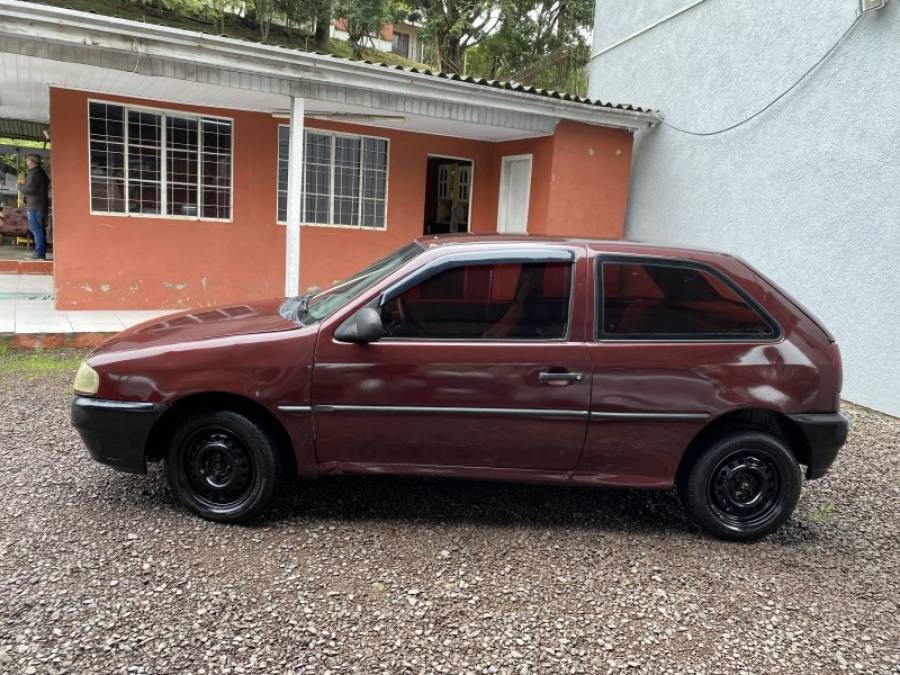 VOLKSWAGEN - GOL - 1997/1998 - Vermelha - R$ 10.900,00