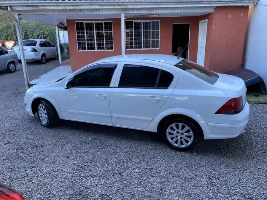 CHEVROLET - VECTRA - 2011/2011 - Branca - R$ 39.900,00