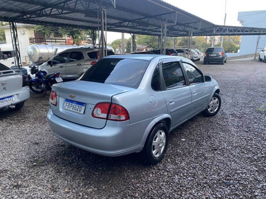 CHEVROLET - CLASSIC - 2012/2012 - Prata - R$ 27.900,00