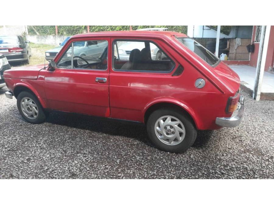 FIAT - 147 - 1978/1979 - Vermelha - R$ 14.900,00