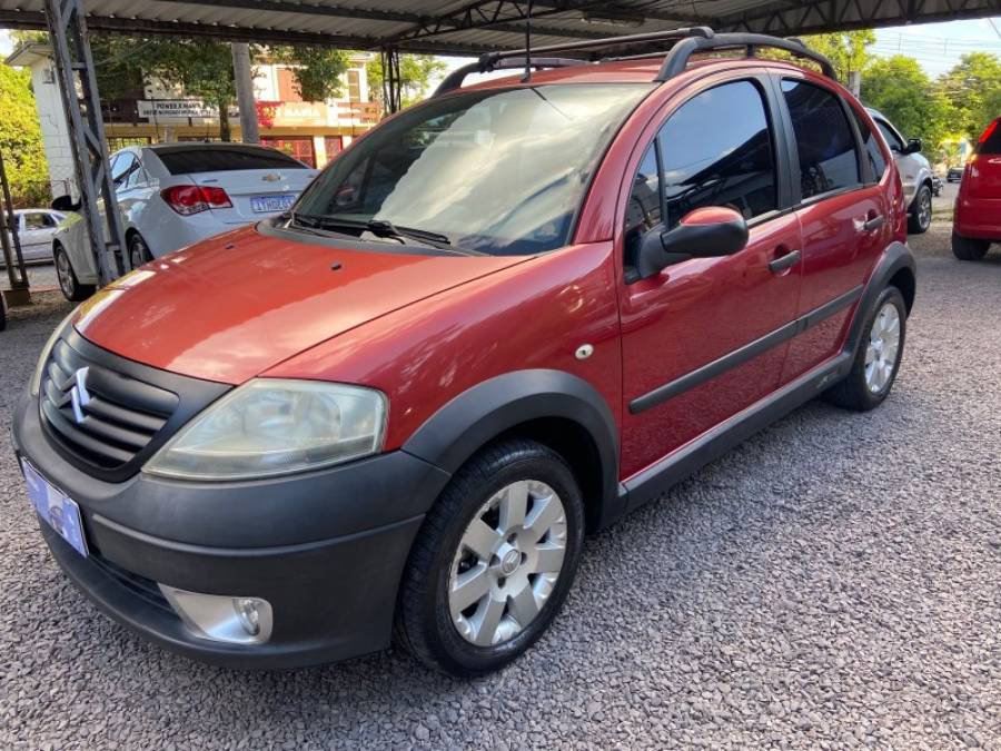 CITROËN - C3 - 2006/2007 - Vermelha - R$ 23.900,00