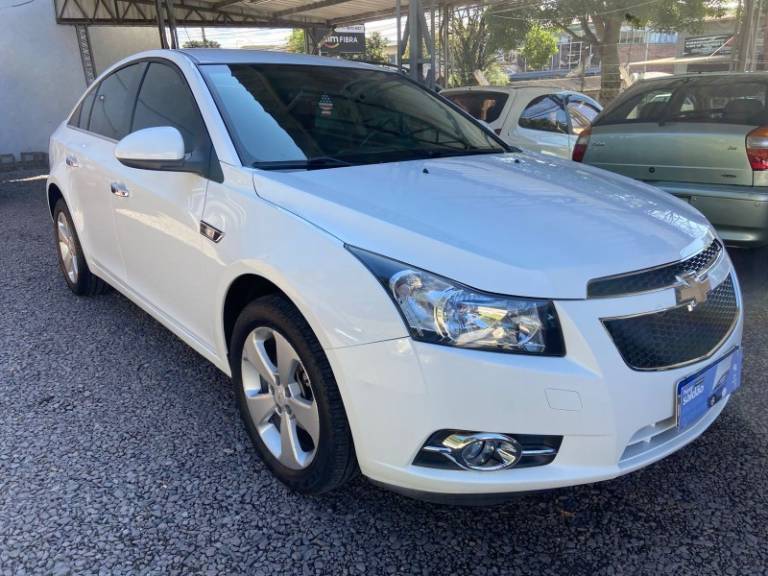 CHEVROLET - CRUZE - 2012/2012 - Branca - R$ 56.900,00