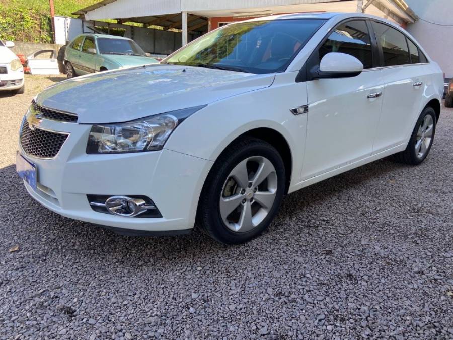 CHEVROLET - CRUZE - 2012/2012 - Branca - R$ 56.900,00